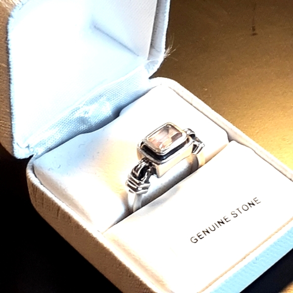 💍Amethyst Gemstone & Silver Ring, Ring Size 8💍 - Picture 12 of 16